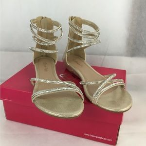 Dream Pairs Women’s Weltz Gold Gladiator rhinestone Sandal Size 8 Pre-Owned